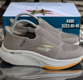 Skechers Slip-ins Max Cushioning 