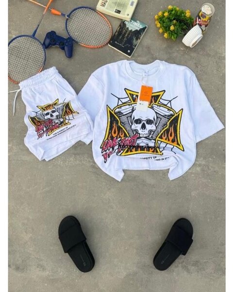 Ensemble T-shirt et Short Skull