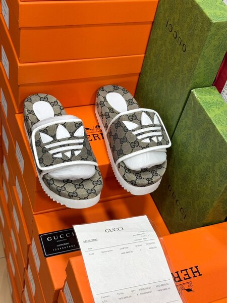 Sandales de Luxe Gucci