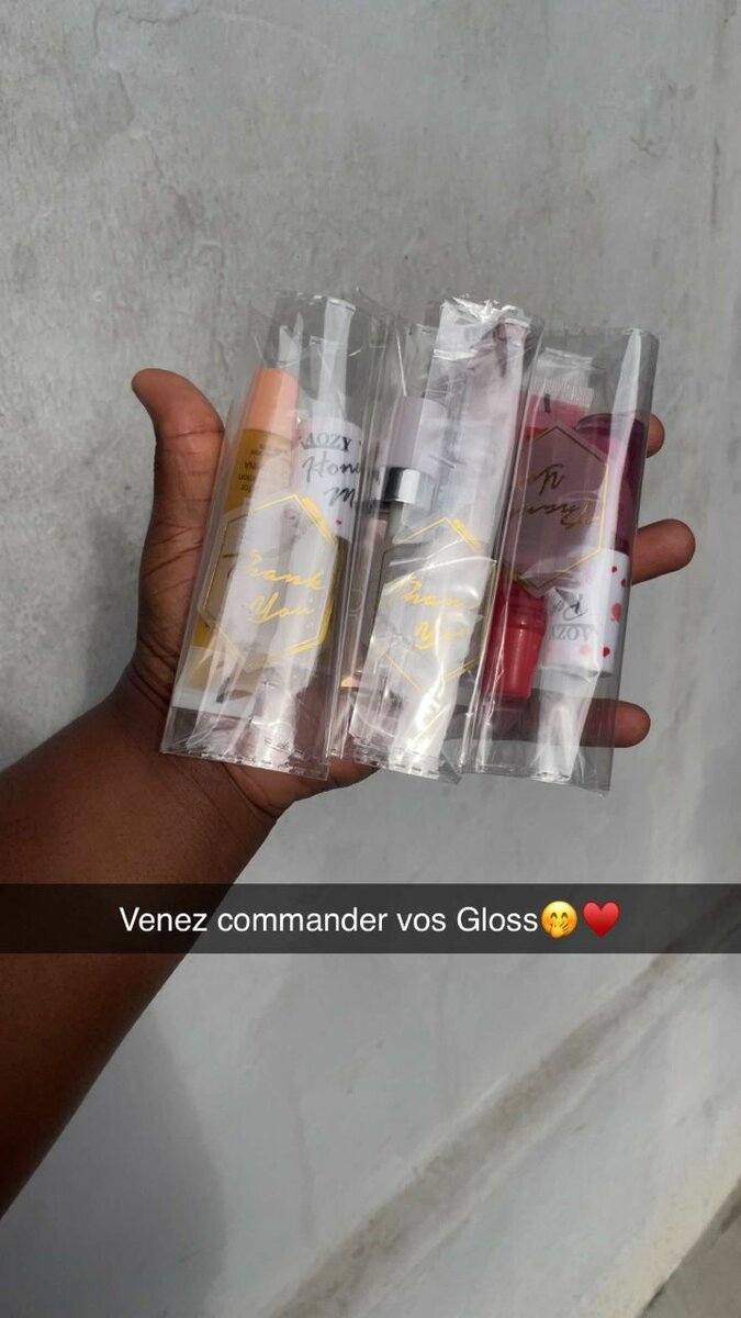 Ensemble Brillant à Lèvres Coloré