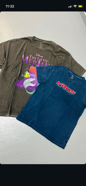 T-shirts Disney et Vans