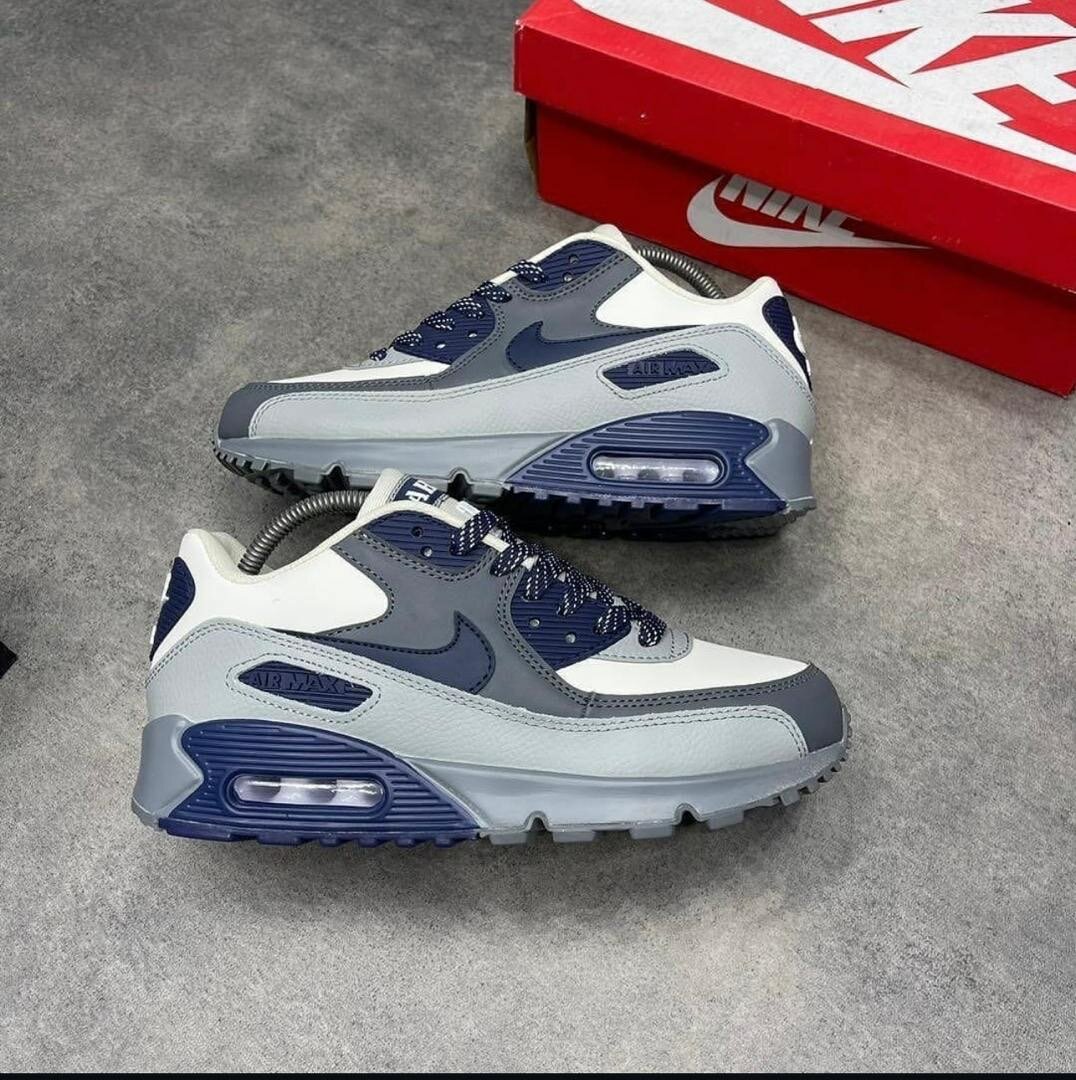 NIKE AIRMAX