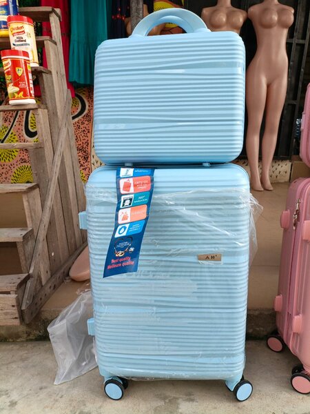 Set de valises rigides bleues