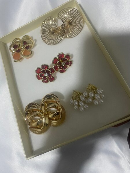 Earring gift set