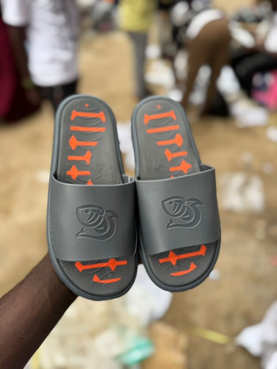 Tongs confortables pour homme