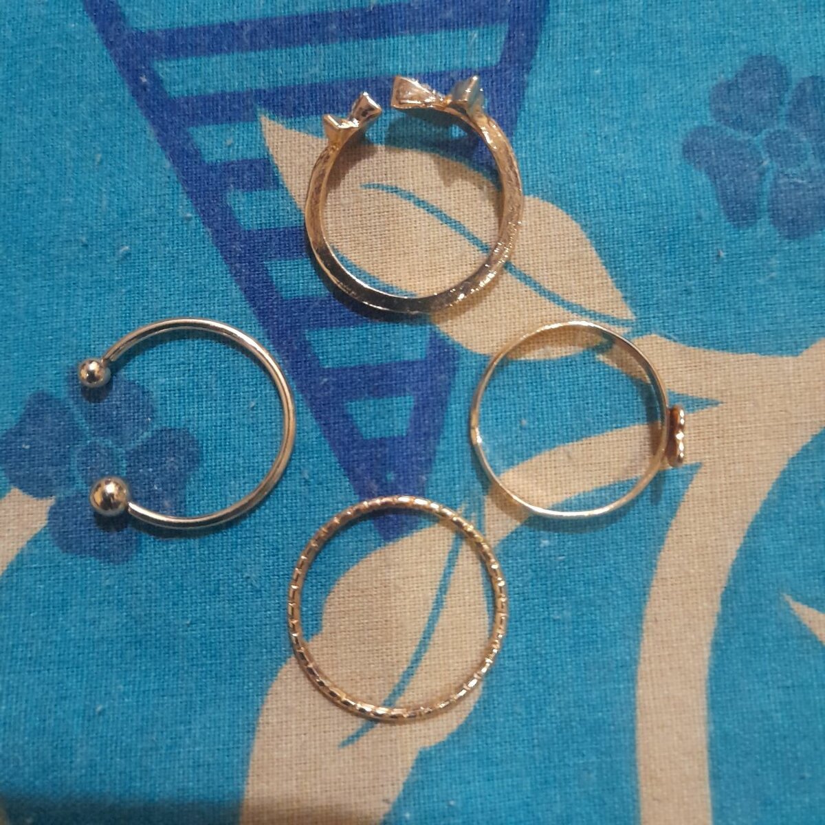 4pc set of Bohemian Rings