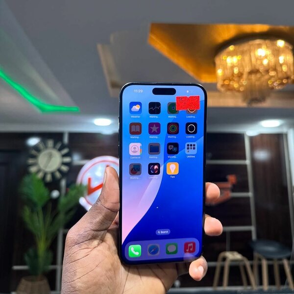 IPHONE 15PRO MAX LOCKED