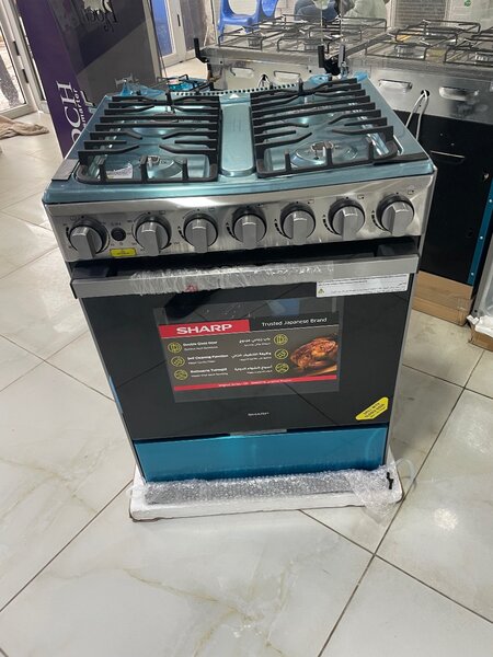 Cuisinière Sharp