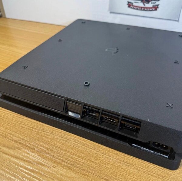 Ps4 slim