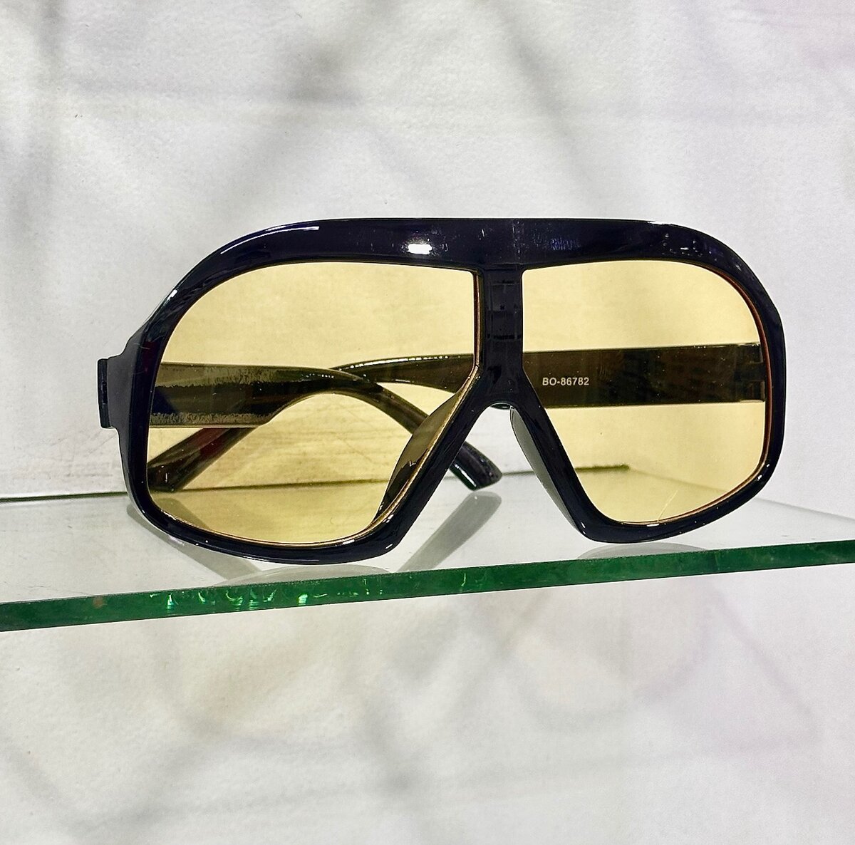 Lunettes de soleil rétro