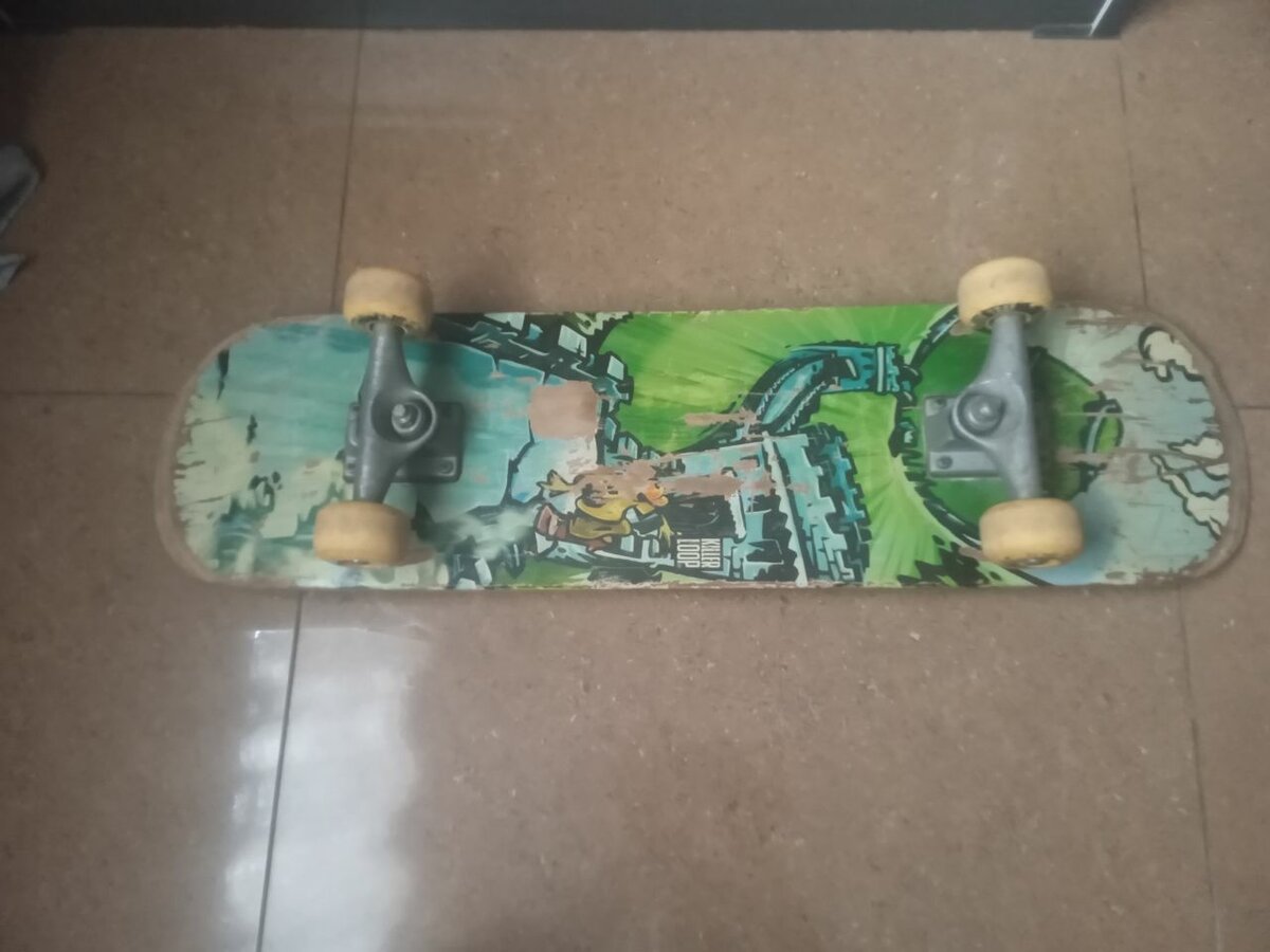 Skateboard