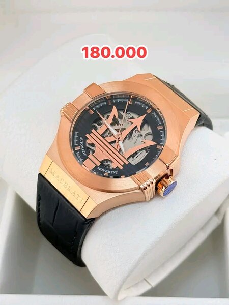 Montre homme luxe dorée