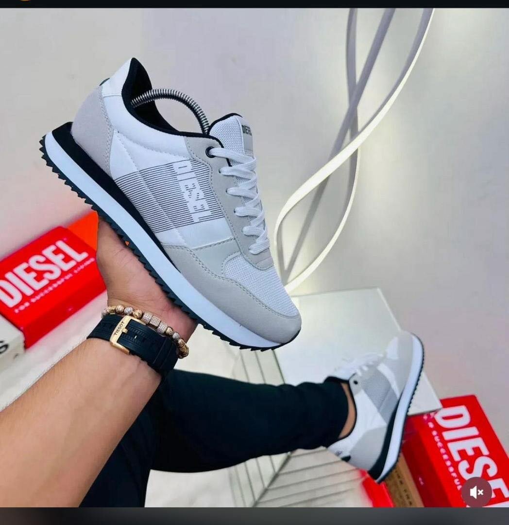 Baskets blanches Diesel élégantes