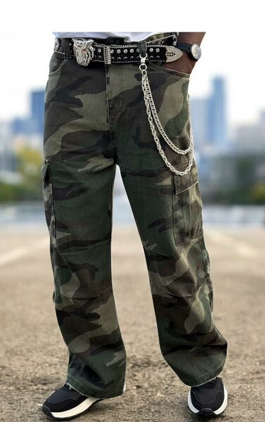 Pantalon cargo camouflage tendance