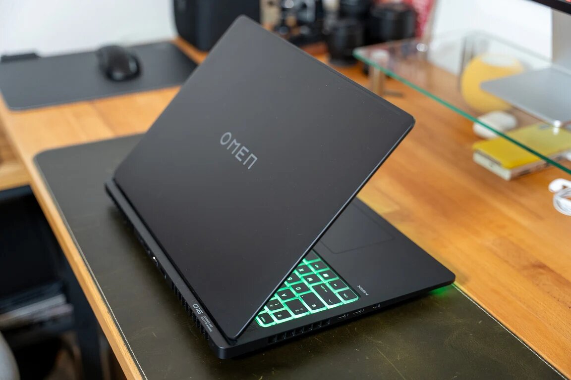 HP OMEN 16 MAX (2025)  CORE U7