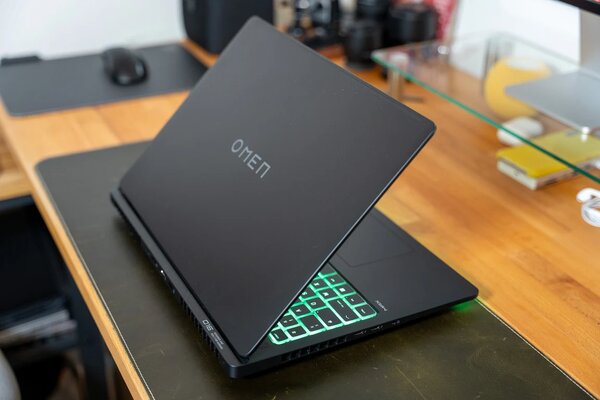 HP OMEN 16 MAX (2025)  CORE U7