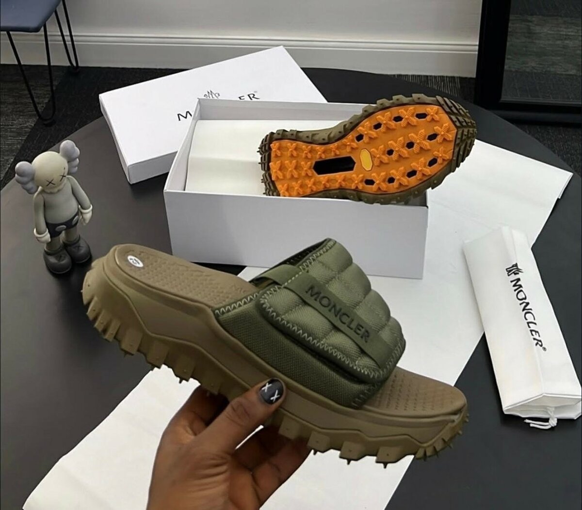 Claquettes Moncler Homme