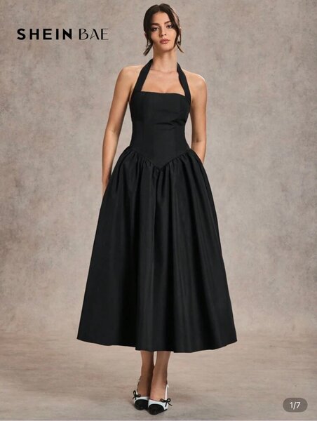 Robe longue élégante noire