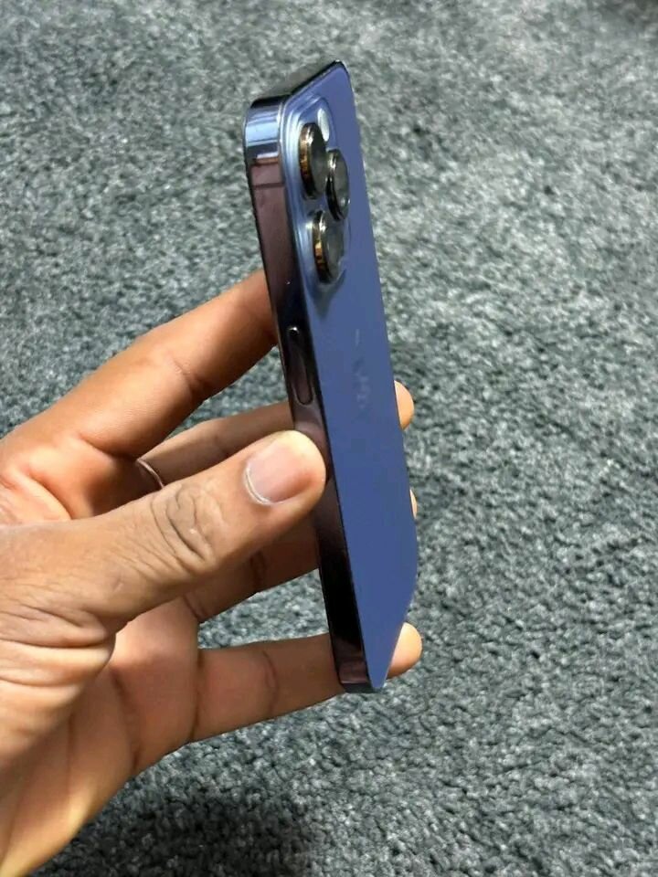 iPhone 14 Pro Max Bleu