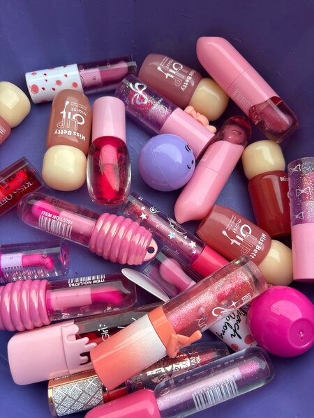 Lot de Baumes à Lèvres Colorés