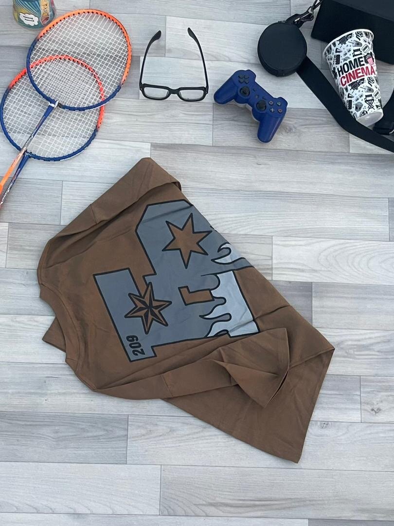 T-shirt graphique décontracté