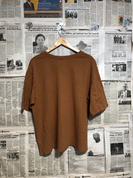 T-shirt marron unisexe imprimé