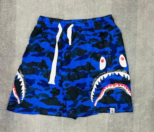 Shorts de bain camouflage requin