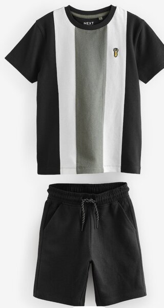 Colourblock T- shirt & Shorts Set