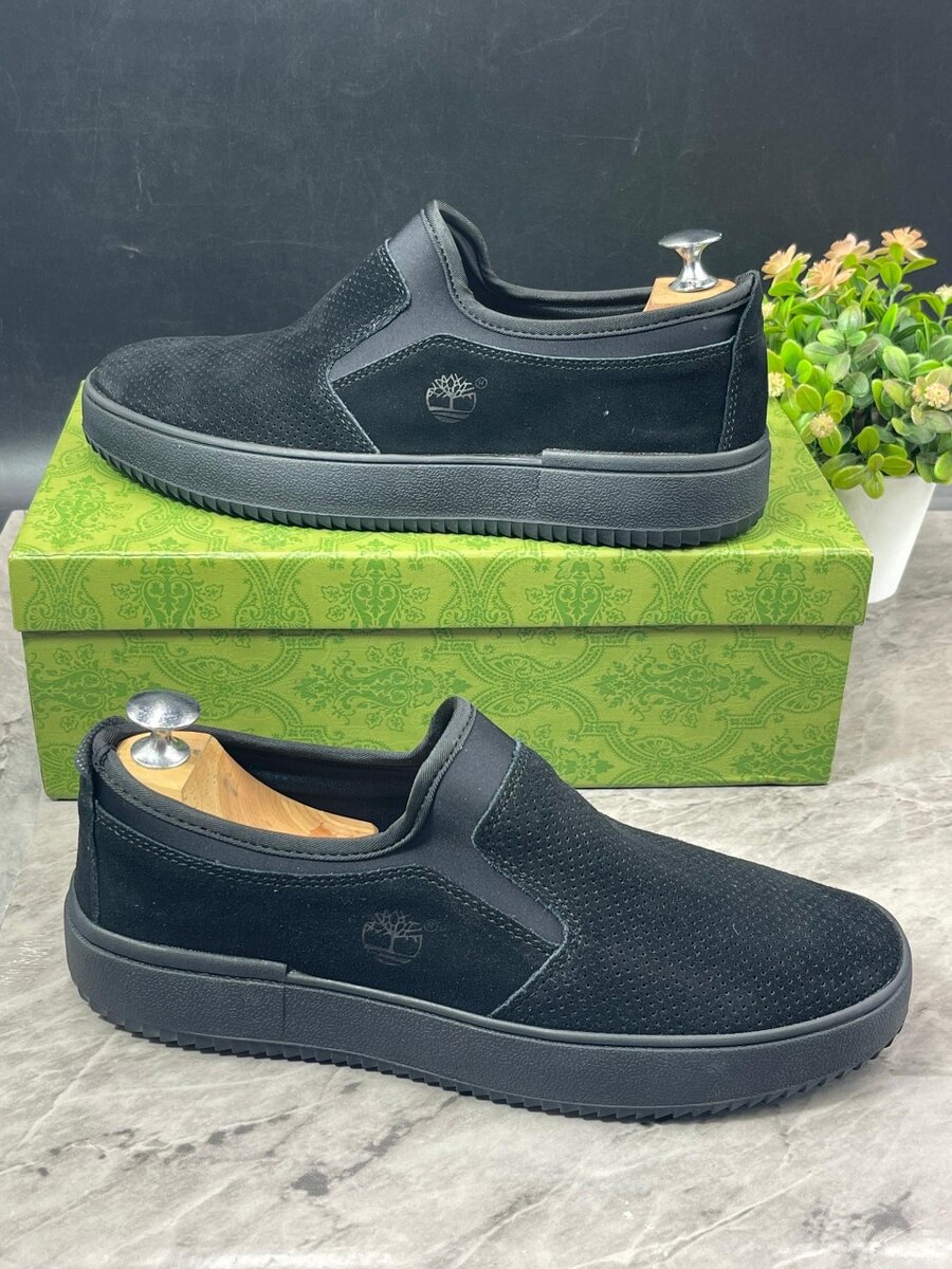 TIMBERLAND ALL BLACK