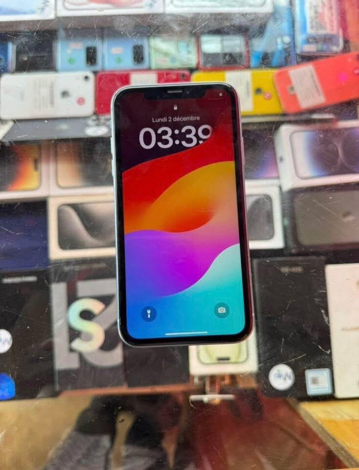 iPhone XR Bleu 64Go Débloqué