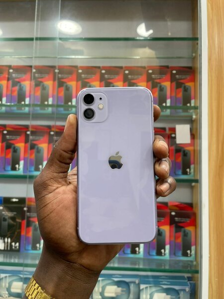 iPhone 11 64GB Violet