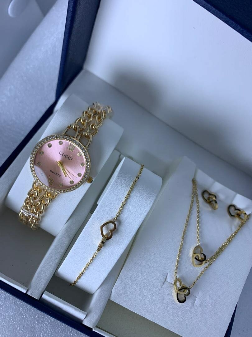 Ensemble montre et accessoires