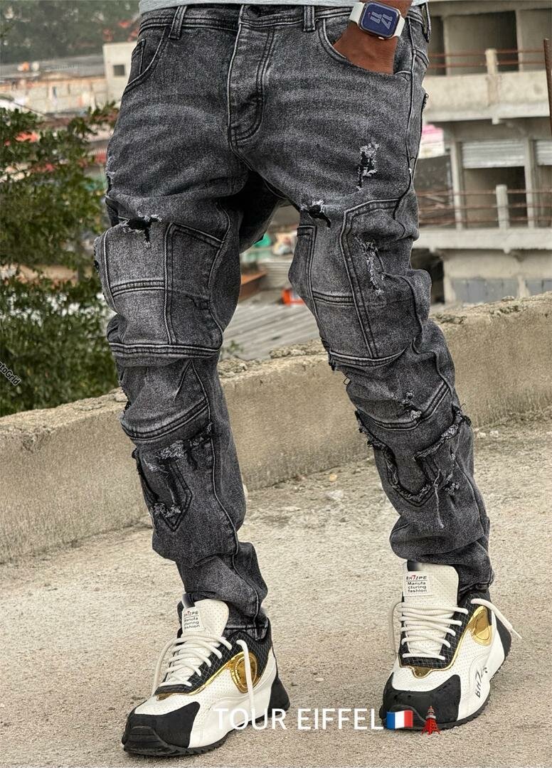 Jeans déchirés mode homme