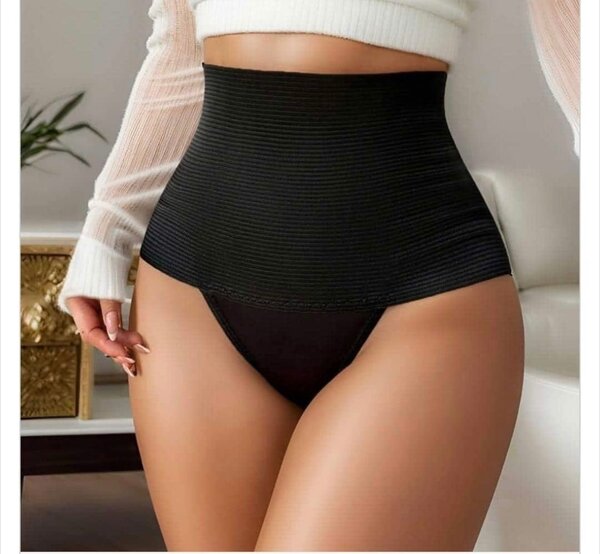 Lingerie sexy en dentelle noire