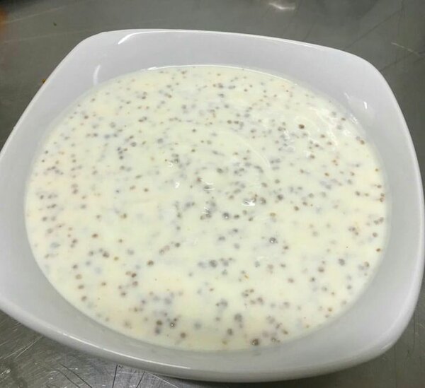 Des jus et des gâteaux