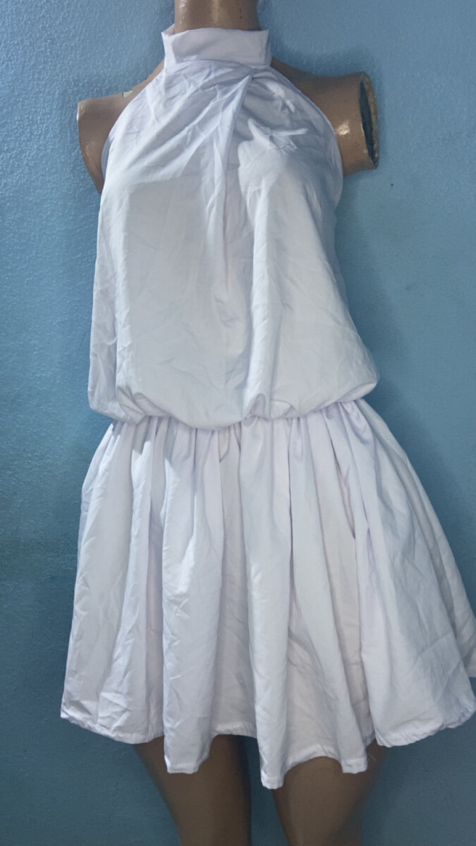 Robe d'été élégante col montant