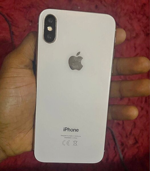 iPhone X Argent Débloqué