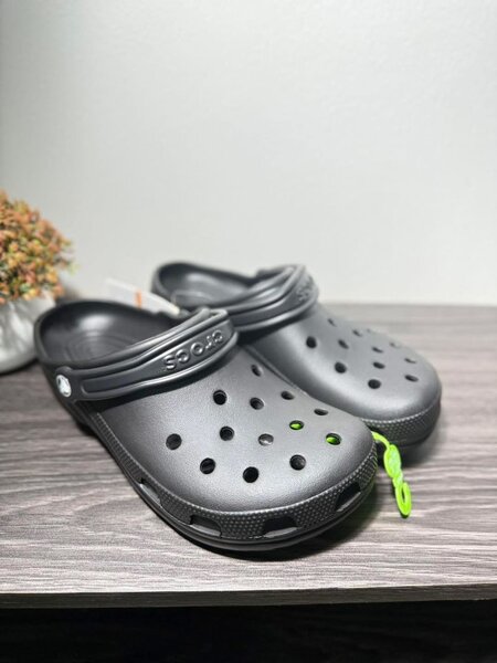 Crocs full black