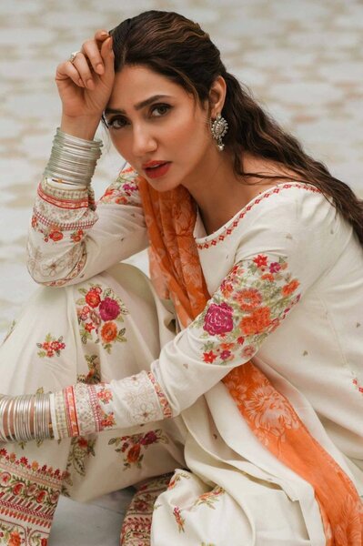 *Brand* Maria B M.PRINT LAWN COLLECTION   MOST HIT DESIGN