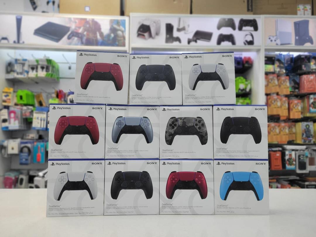 PS5 controllers