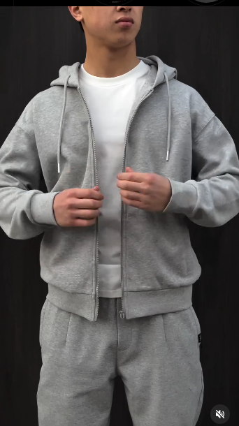 Кофта с капюшоном