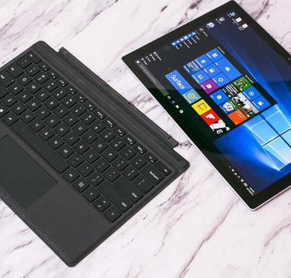 Surface Pro 4 Core i5 ~ 8/256