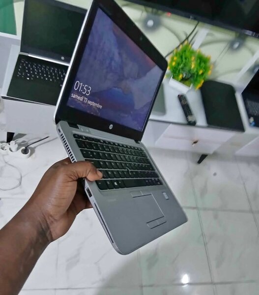 Laptop HP ProBook 14"