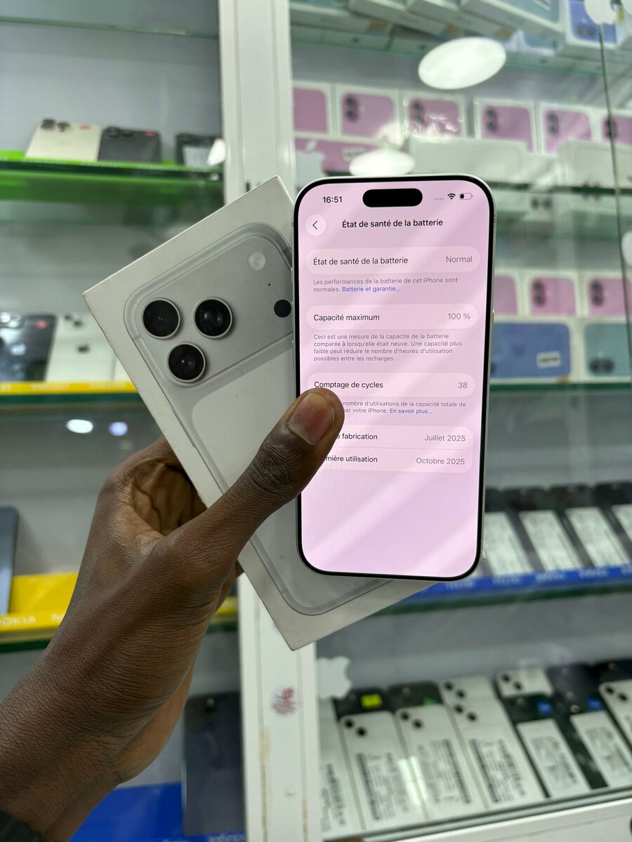 Disponible 17 Pro 256go avec c