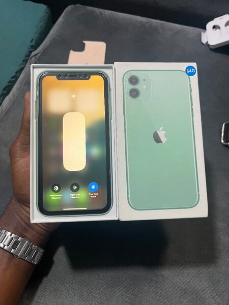 iPhone 11 simple
