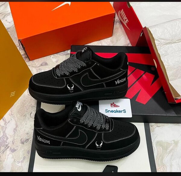 Nike Airforce 1 venom