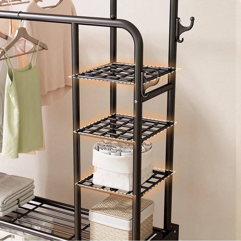 Porte-vêtements moderne extensible