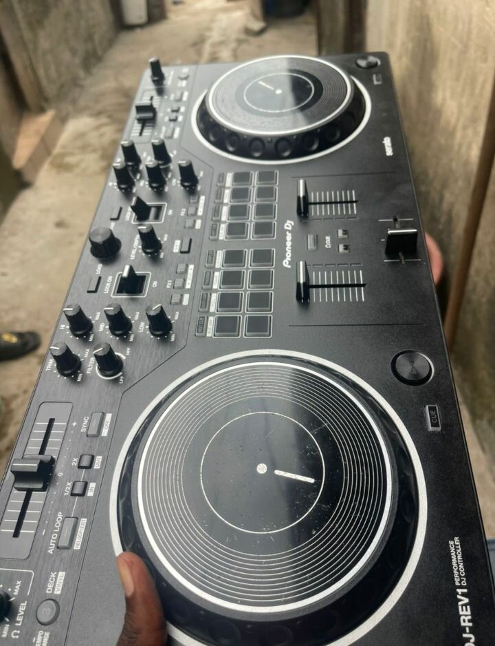 Contrôleur DJ Pioneer Pro