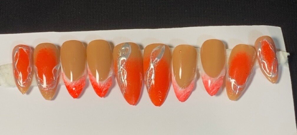 Ongles Acryliques Rouge et Nude