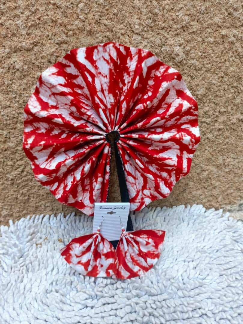 Éventail Pliable en Tissu Africain